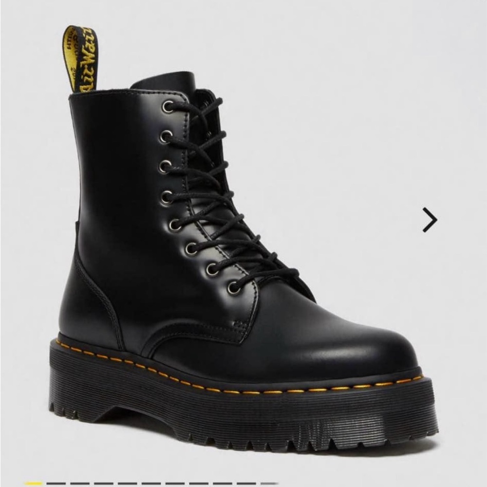 Dr.Martens Jadon Boot Smooth Leather Platforms Women size 5